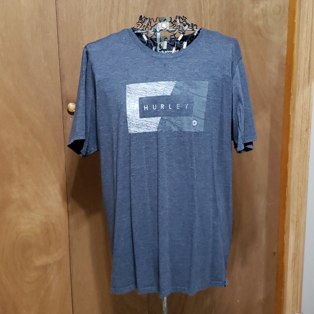 Hurley t-shirt